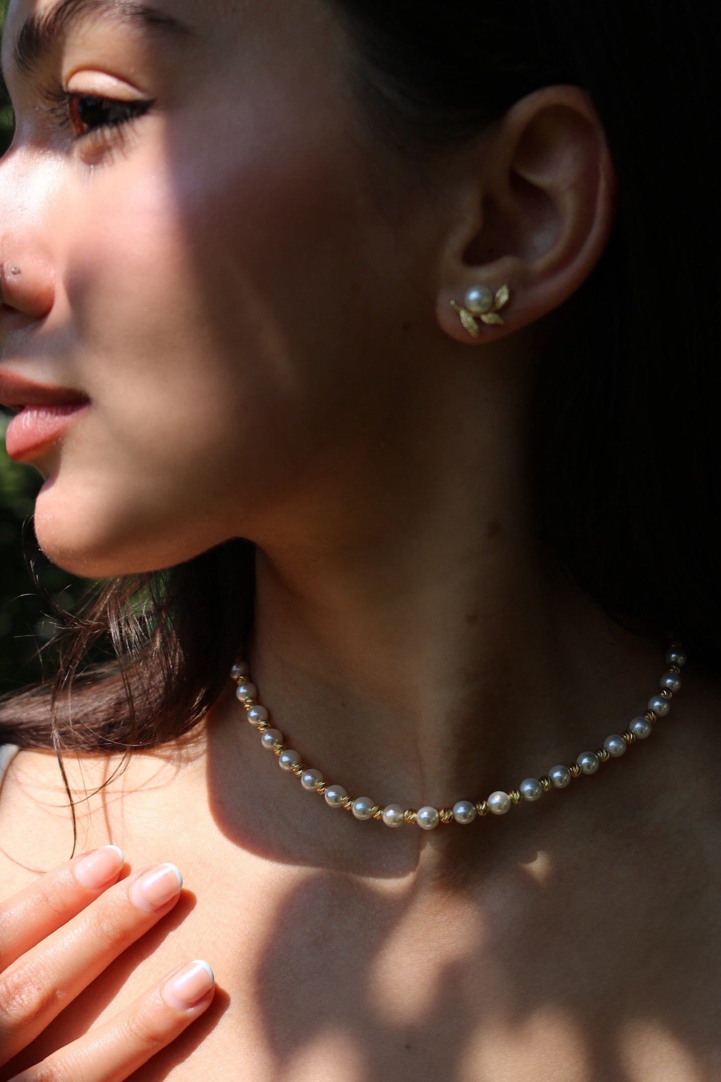 Venus Gold and Pearl Chocker Necklace